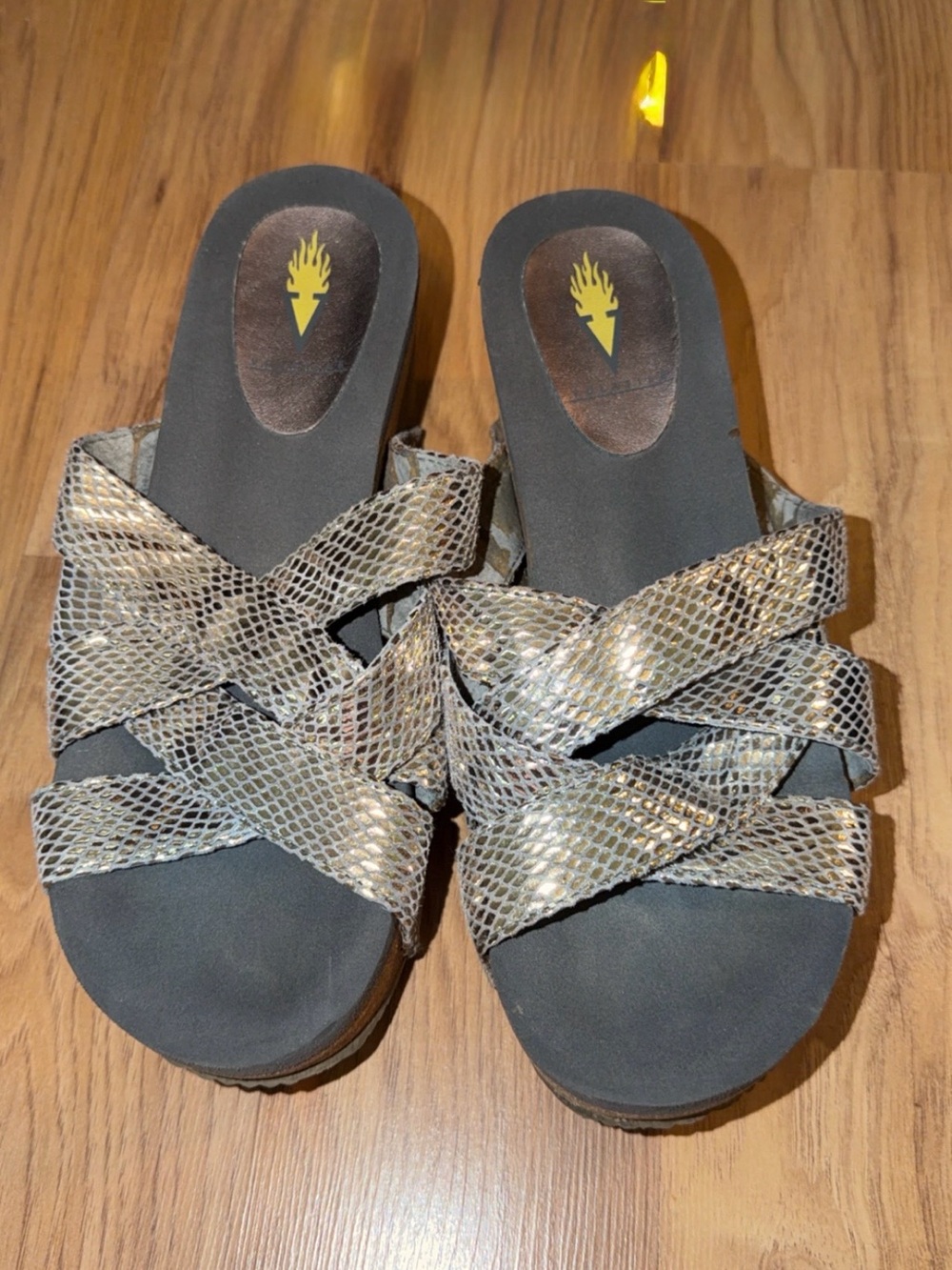 Volatile Metallic Snake-Print Crisscross Slide Sandals in Black and Gold